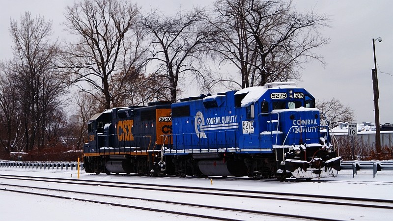 Photo of ex conrail GP38-2 on the NYSW 12/20/2008