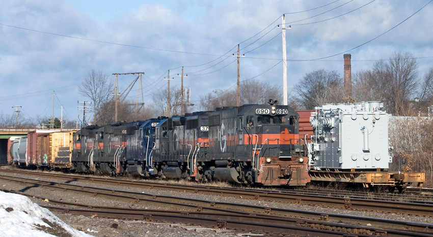 Photo of EDNM in the Lowell Yard