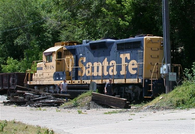 Photo of Pioneer Railcorp ex-ATSF GP20 3048, Keokuk, Iowa, May 2005