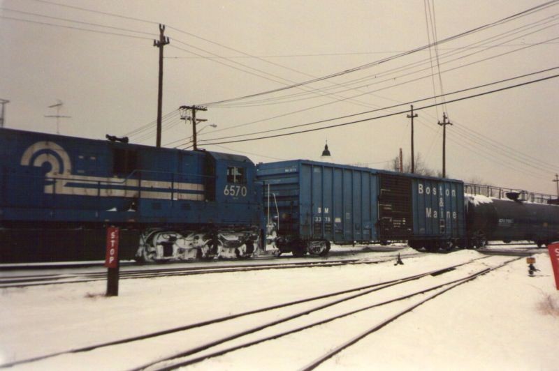 Photo of Conrail and B&M