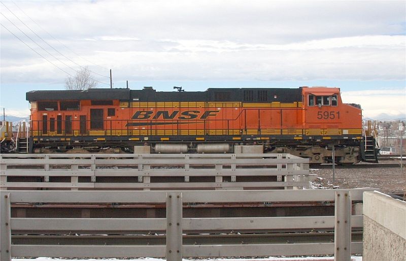 Photo of BNSF # 5951 in Deven, CO