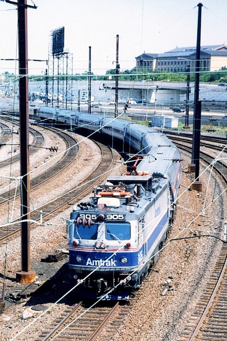 Photo of Amtrak AEM7 #905