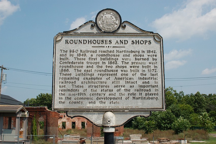 Photo of BO Roundhouse and Shops Historical Sign