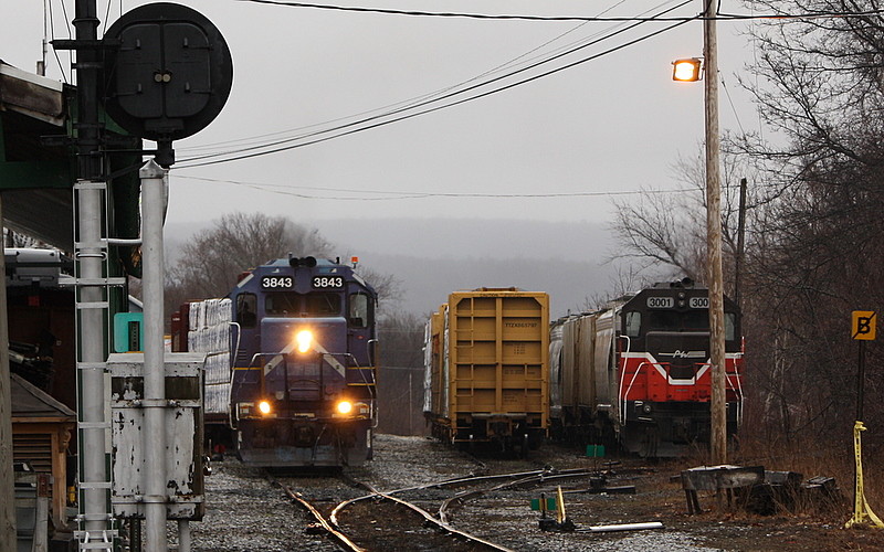 Photo of NECR 3843 switches the north end of Palmer yard.