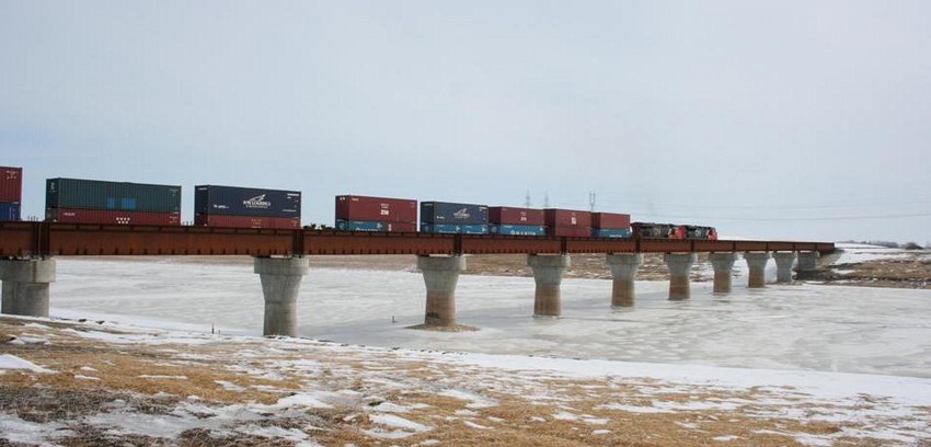 Photo of Eastbound CN crossing the Floodway at Winnipeg