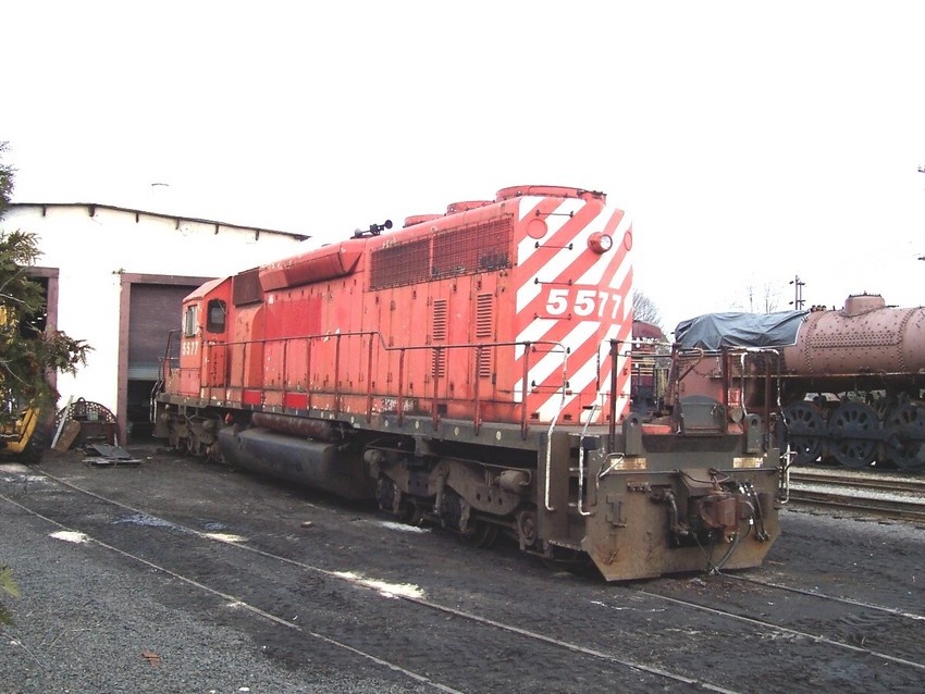 Photo of NH&I 5577 in the New Hope yard