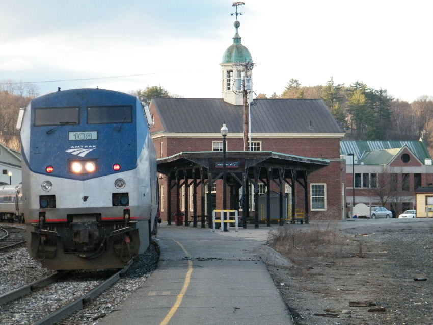 Photo of Amtrak Vermonter.
