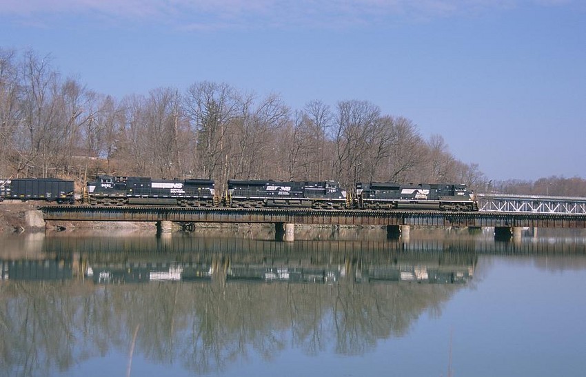 Photo of ST Loaded Coal Train @ Schaghticoke, NY