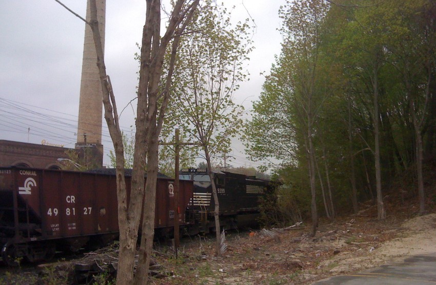 Photo of Eastbound loaded coal in Athol
