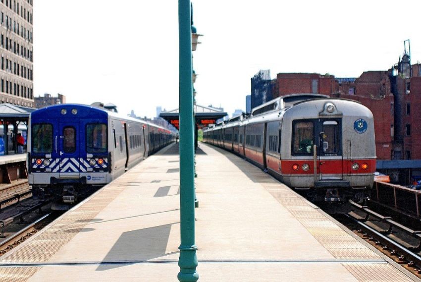 Photo of Two Metro North trains @ 125th St.