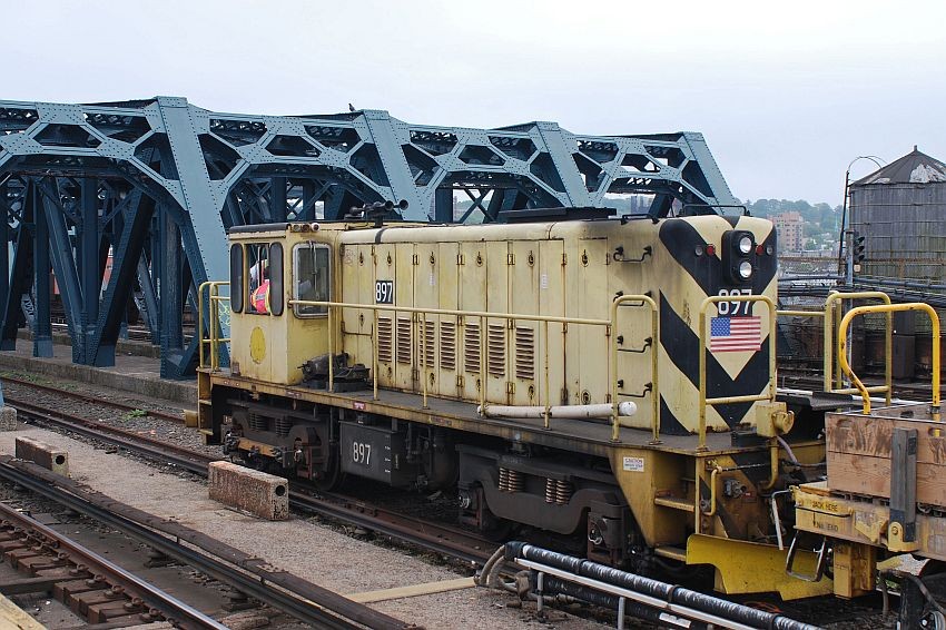 Photo of MTA R77 Work Engine