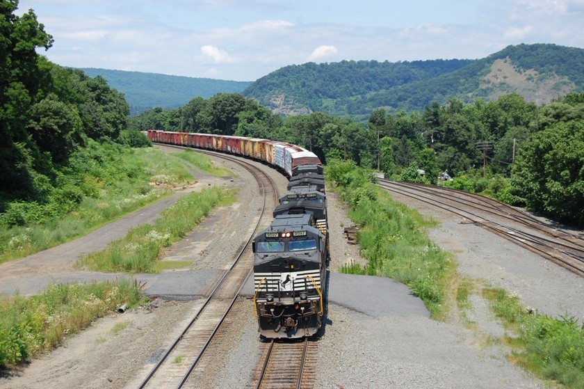 Photo of Norfolk Southern Freight at 
