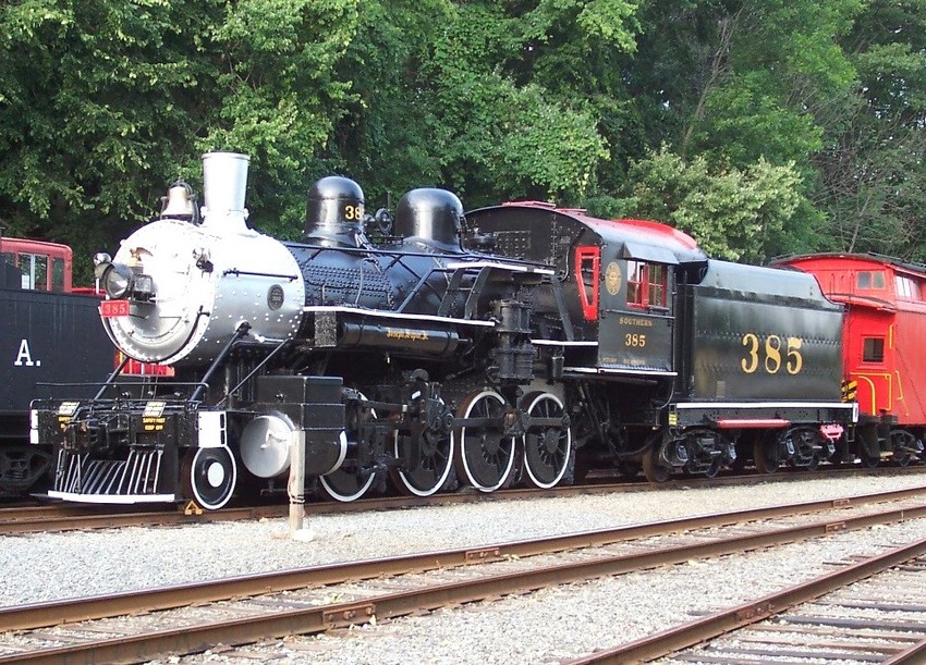 Photo of 2-8-0 Southern steamer # 385