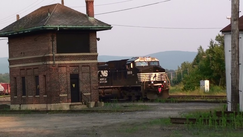 Photo of Emtpy Coal Train Power