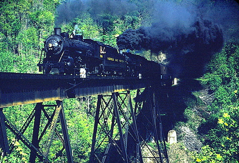 Photo of NORFOLK & WESTERN DOUBLE HEADED PACIFICS