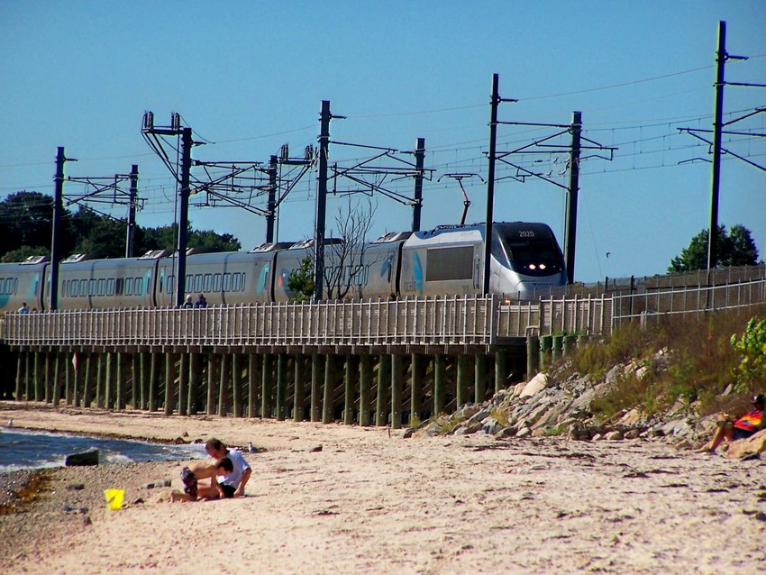 Photo of Acela at Niantic