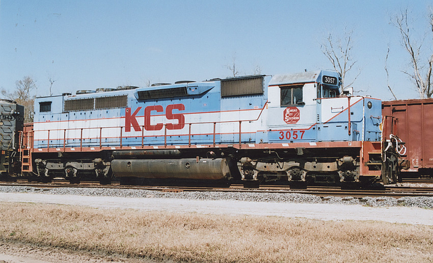 Photo of KCS SDP-40 3057