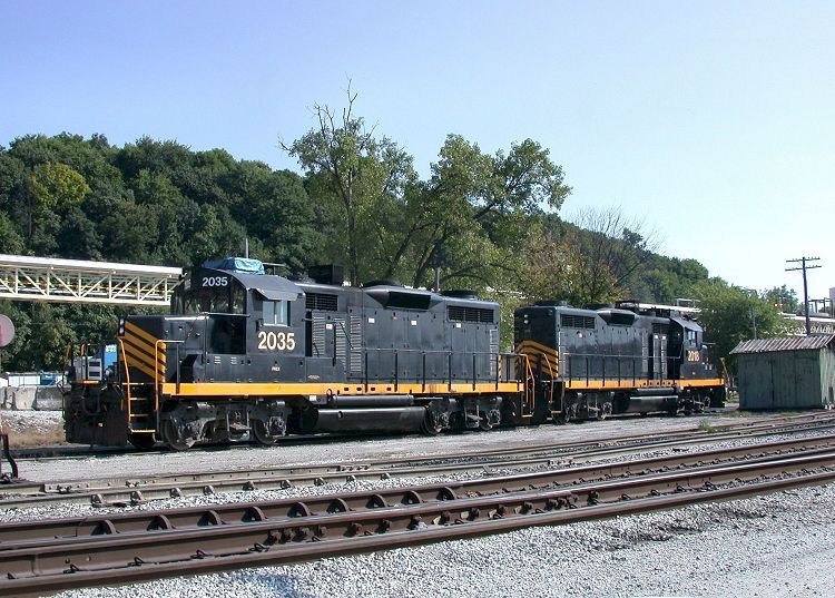 Photo of Pioneer Railcorp GP20 Units 2035-2018, Keokuk, Iowa, September 2009