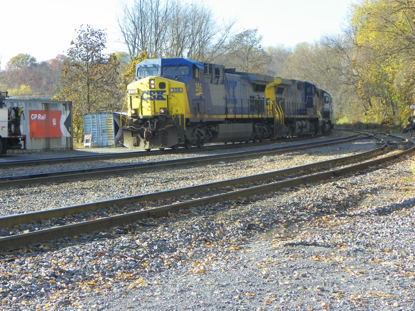 Photo of CSX 325 leads going through CP Yard in Taylor, PA.