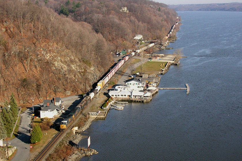 Photo of River Line Mixed Freight Passing Highland, NY