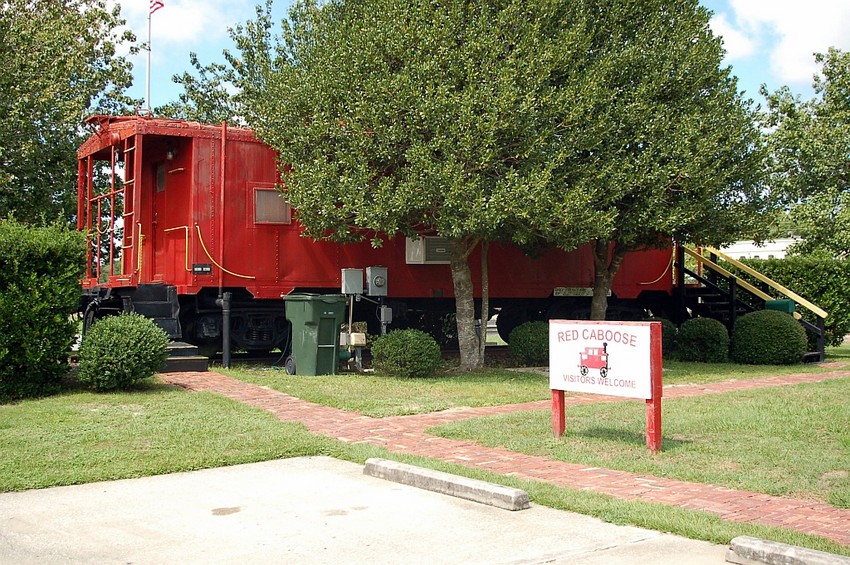 Photo of ACL Caboose No. 742