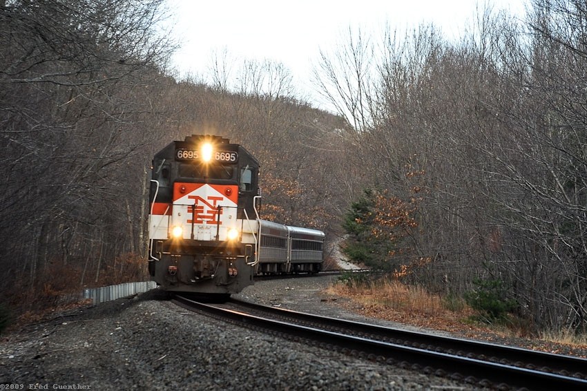 Photo of SLE 6695 in Beacon Falls CT