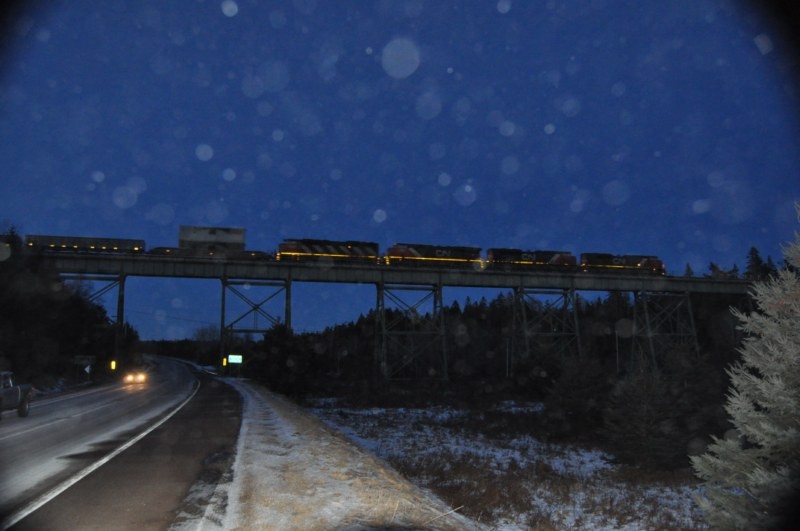 Photo of Q120 on the East Mines Trestle