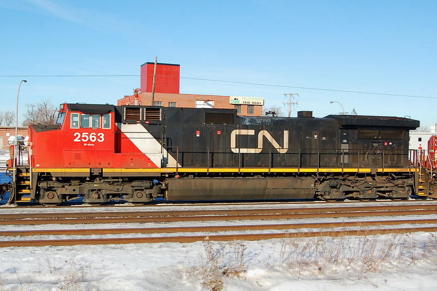 Photo of CN 2563 (DASH 9-44CW)