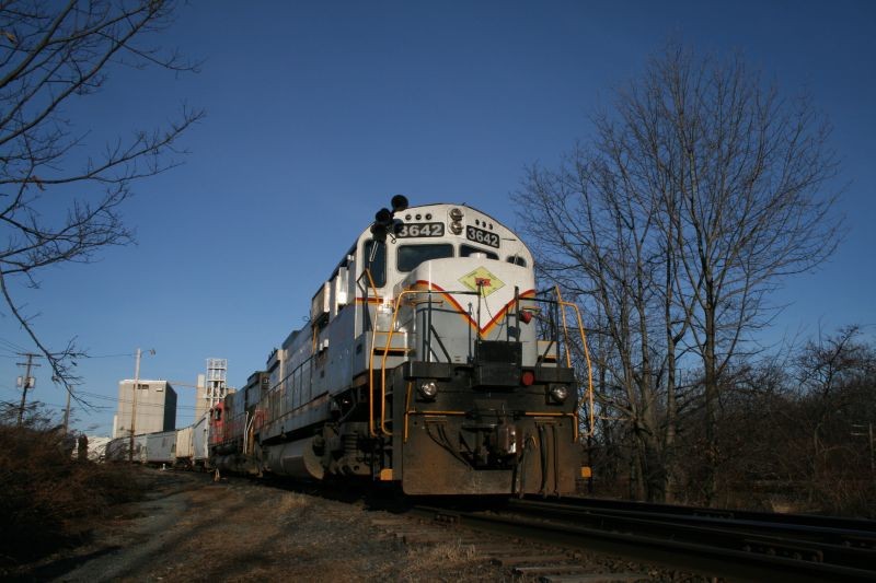 Photo of D-L grain train at the mill