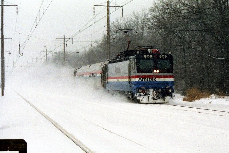 Photo of Amtrak #909 Northbound