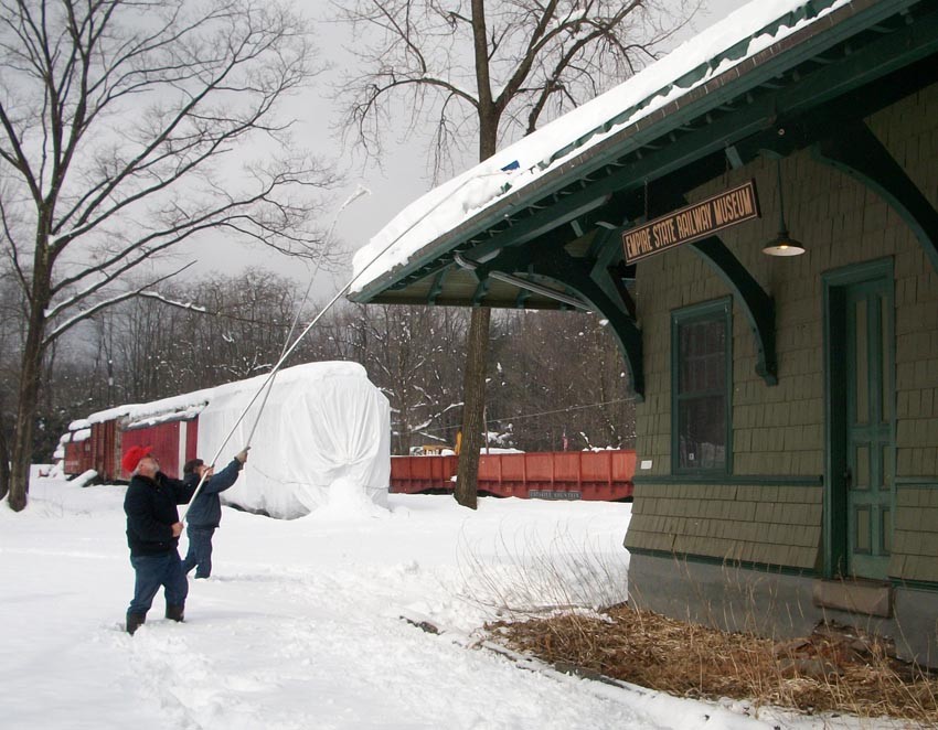 Photo of Clearing snow off Phoenicia station
