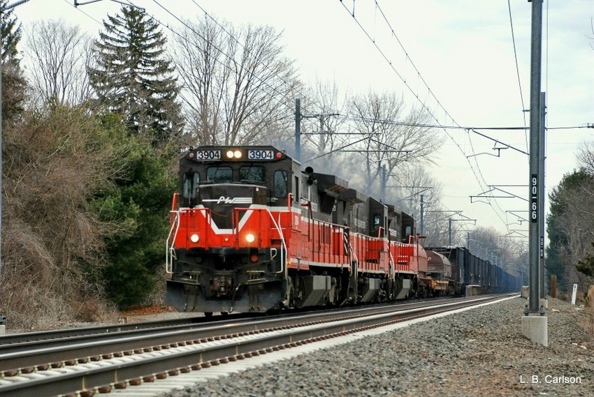 Photo of NR-2 Westbound at East River