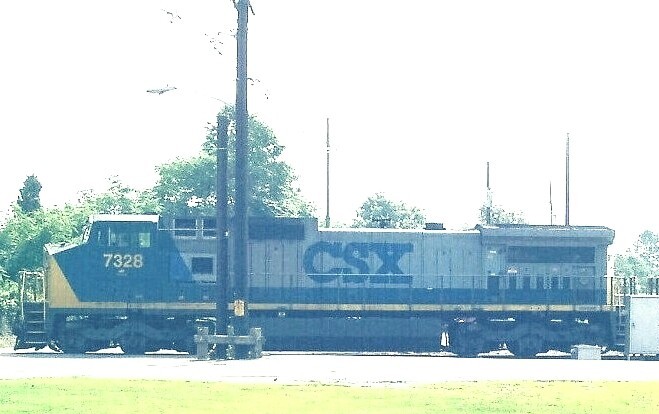 Photo of CSX 7328
