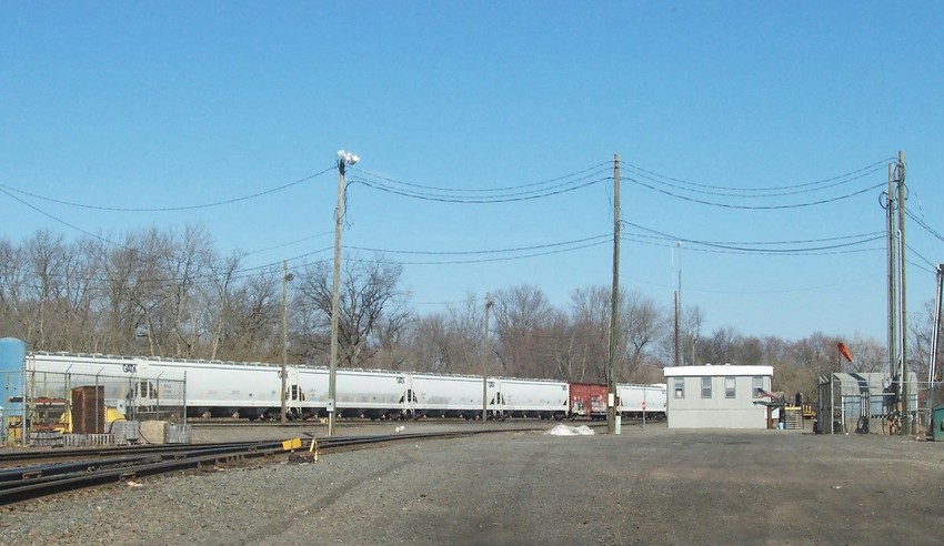 Photo of Mixed freight traveling thru Manville NJ