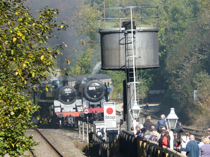 Photo of Oliver Cromwell & 75029 at Grosmont