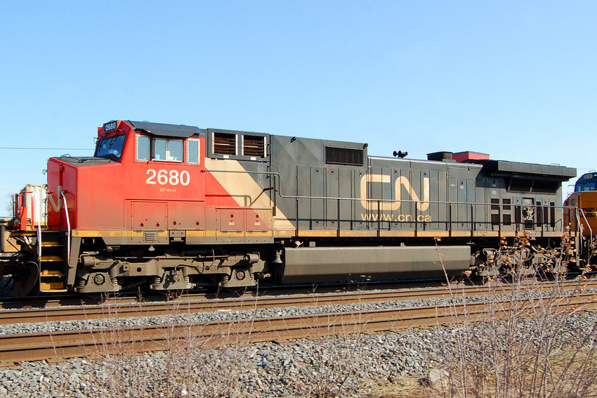 Photo of CN 2680 (DASH 9-44CW)