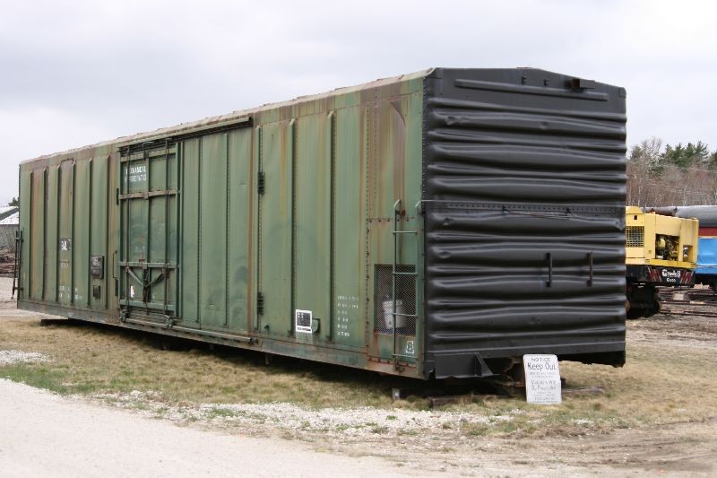 Photo of A boxcar that was trucked in without it's wheel sets.