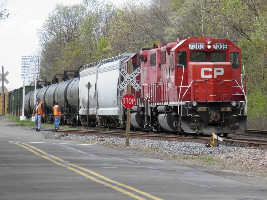 Photo of Canadian Pacific 7309 in Laflin, PA.