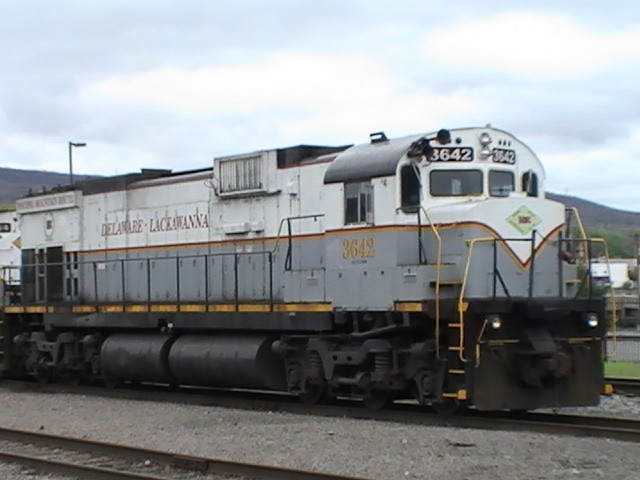 Photo of Delaware-Lackawanna Railroad #3642