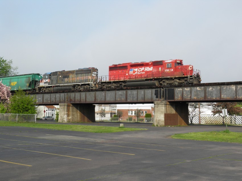 Photo of Canadian Pacific 5916 and 4650 in Wilkes-Barre, PA.