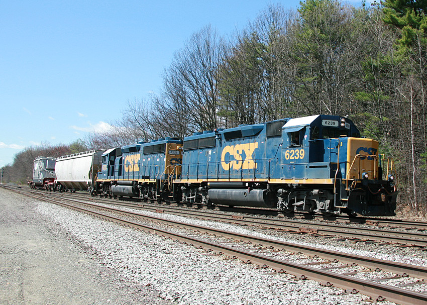 Photo of CSX #6239 with high wide at the Willows in Ayer, MA