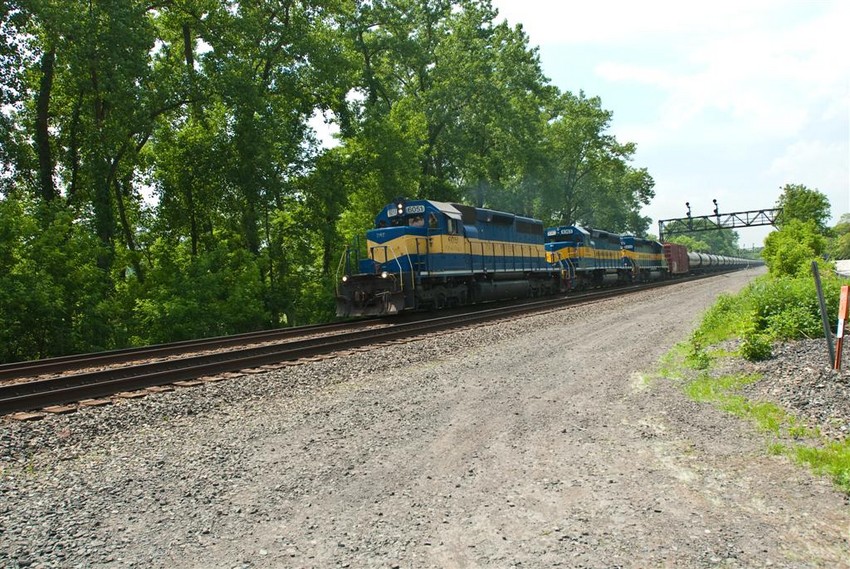 Photo of K694 Eastbound on the Mohawk Division