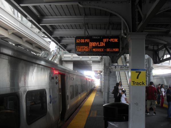 Photo of LIRR M7 Trains to Far Rockaway, Babylon and Ronkonkoma @ Jamaica Station NY