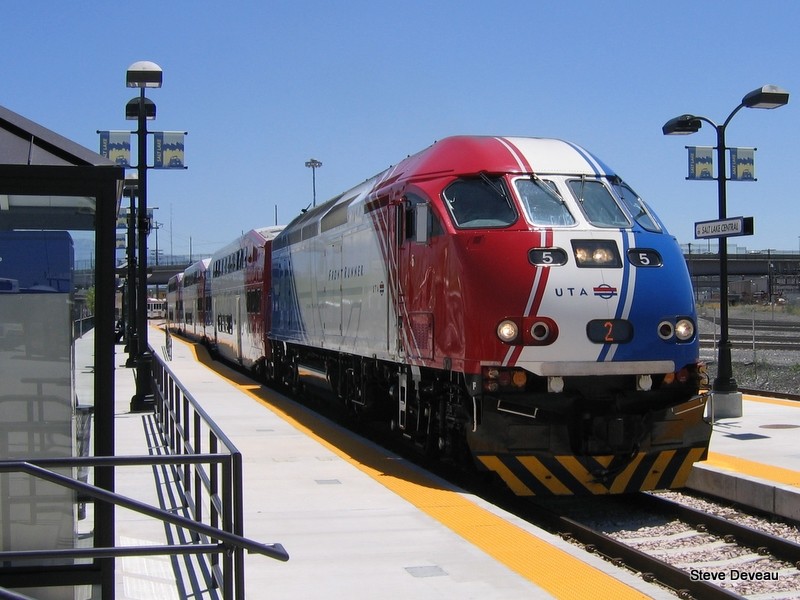 Photo of Frontrunner train at Salt Lake Central station