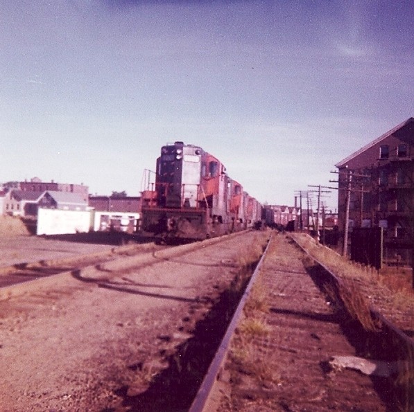 Photo of September 1962: freight train arrives in New Bedford