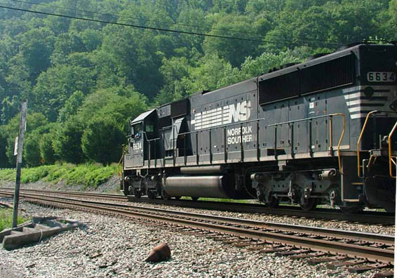 Photo of NS SD40 #6634
