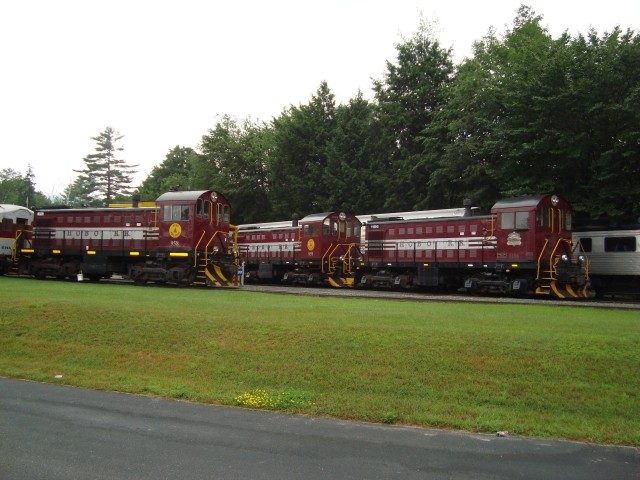 Photo of Hobo Railroad lineup.