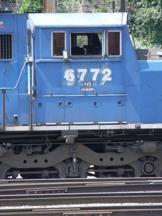 Photo of NS SD60-M #6772