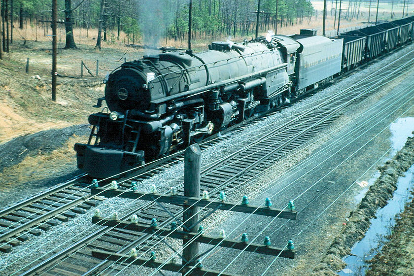 Photo of Class A With Empty Coal Train at Petersburg, VA