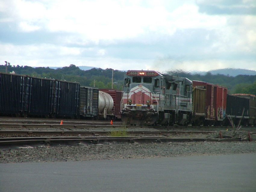 Photo of cso train switching out cars at westspringfield yard
